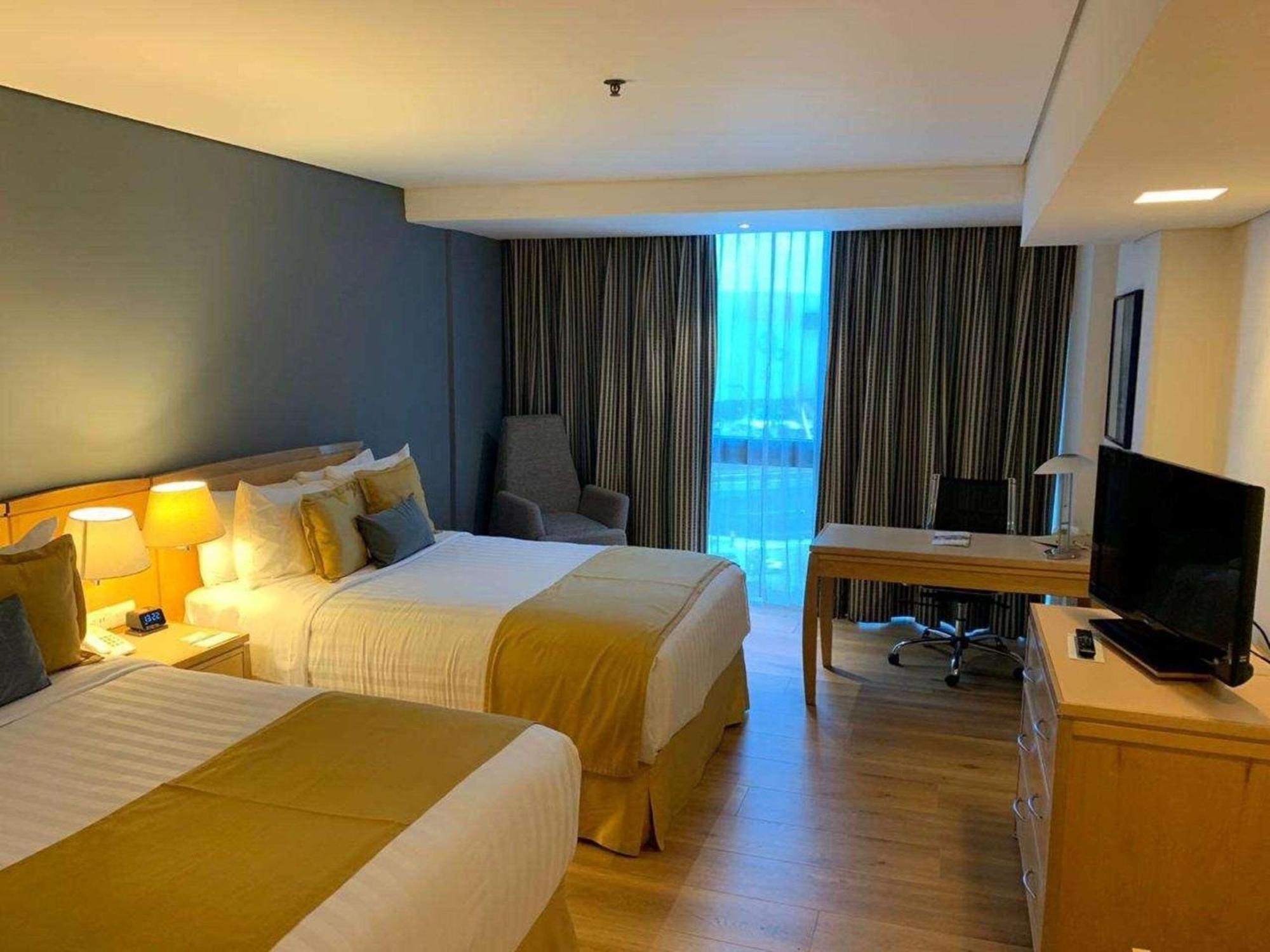 Radisson Paraiso Hotel Mexico-stad Buitenkant foto A room at the hotel