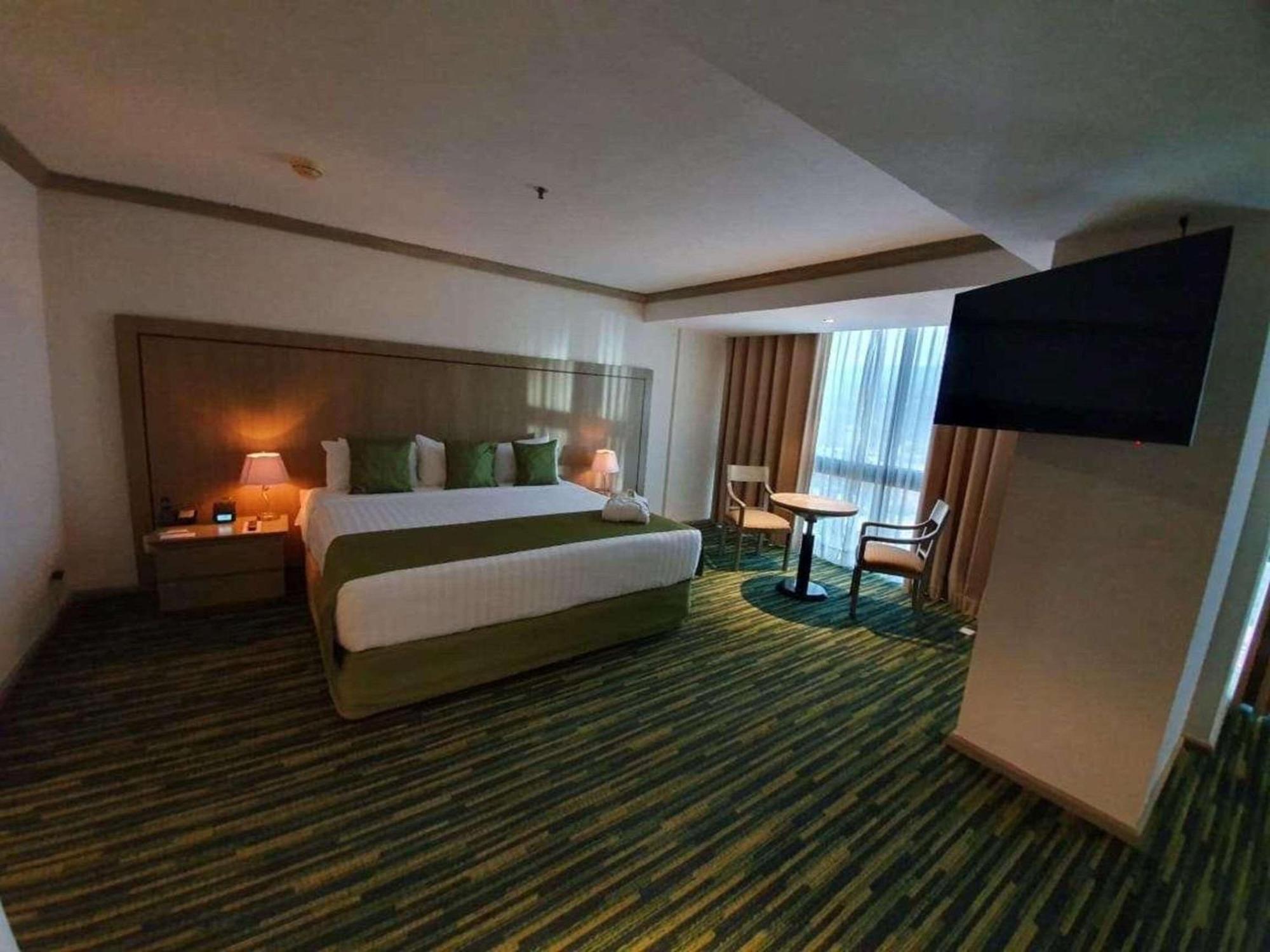 Radisson Paraiso Hotel Mexico-stad Buitenkant foto A room at the hotel