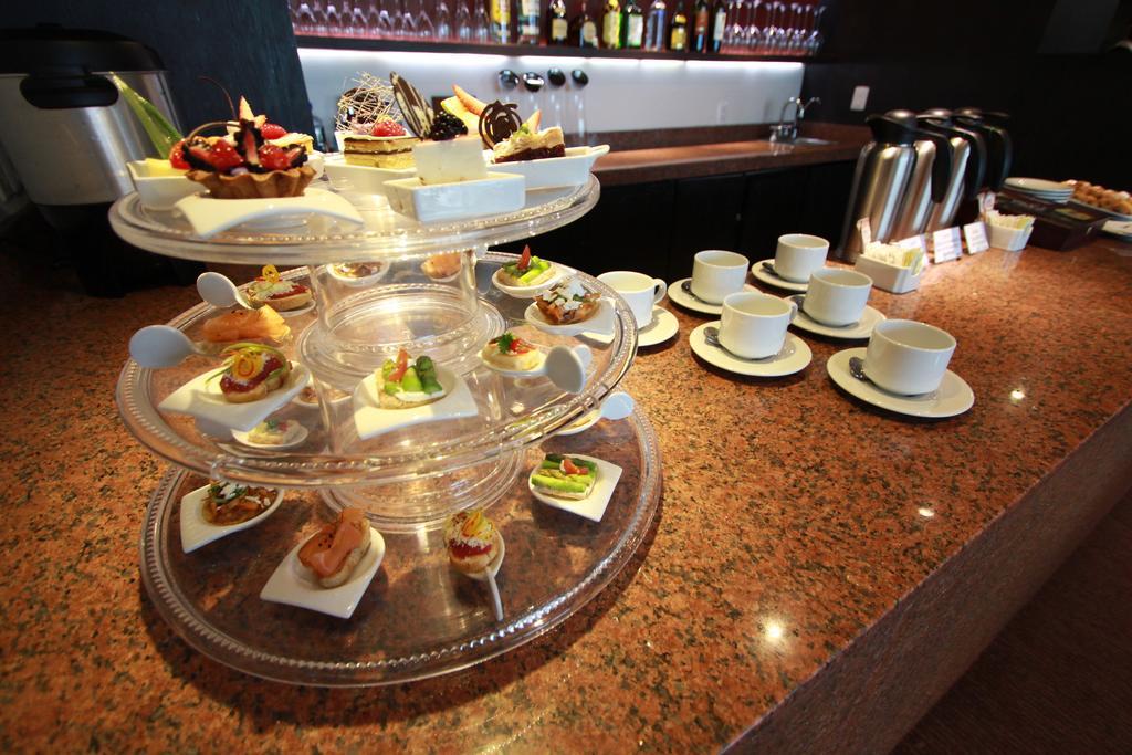 Radisson Paraiso Hotel Mexico-stad Buitenkant foto Afternoon tea at the InterContinental Hotel, Berlin