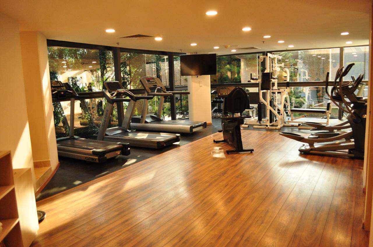 Radisson Paraiso Hotel Mexico-stad Buitenkant foto The gym at the hotel